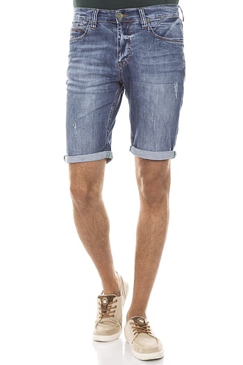 Five best Summers Wear for Men,Flat Shorts
